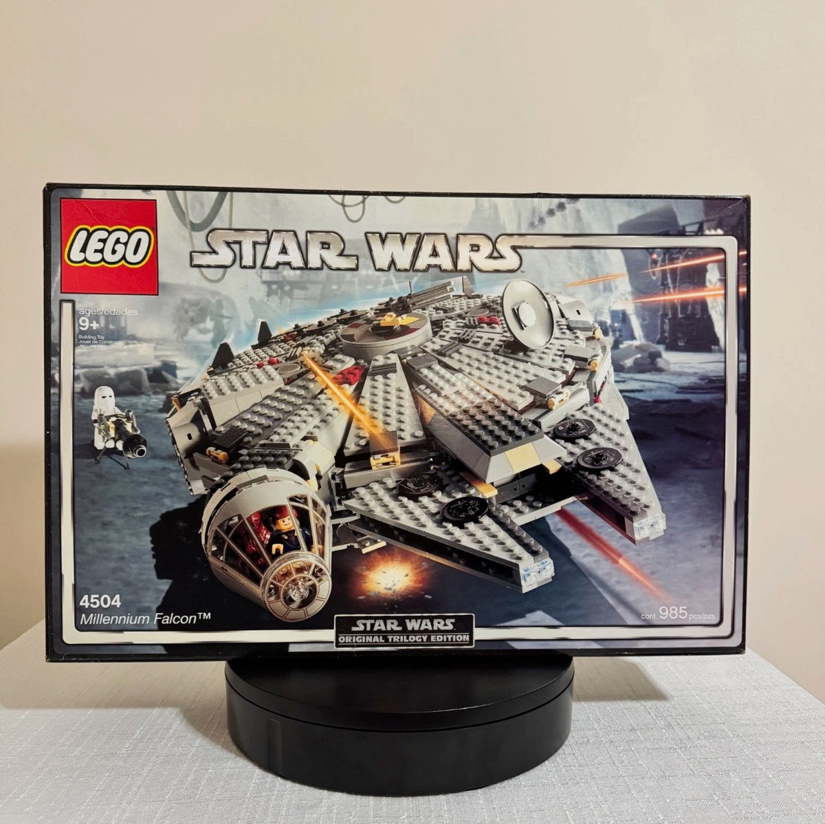 LEGO 4504 Star Wars Episode V Millennium Falcon (New Sealed In Box)