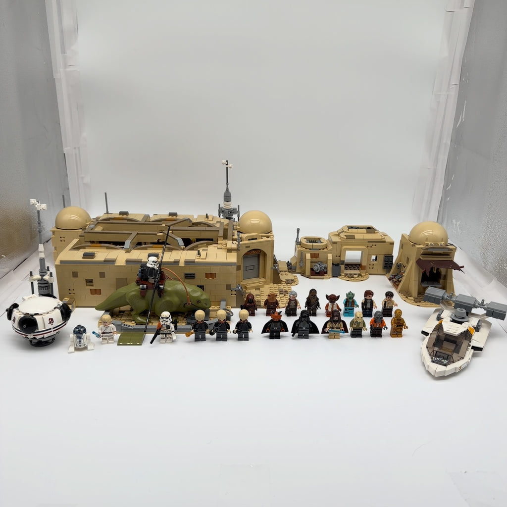 LEGO 75290 Star Wars Mos Eisley Cantina (100% Complete)