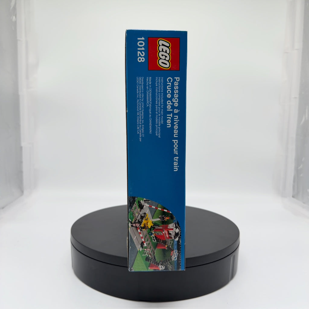 LEGO 10128 World City Trains Train Level Crossing (New Sealed In Box)