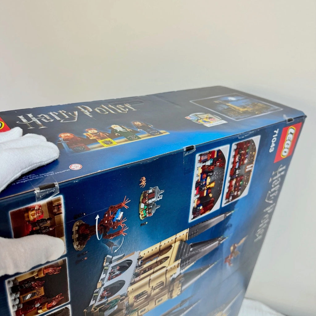 LEGO 71043 Harry Potter Hogwarts Castle (New Sealed In Box)