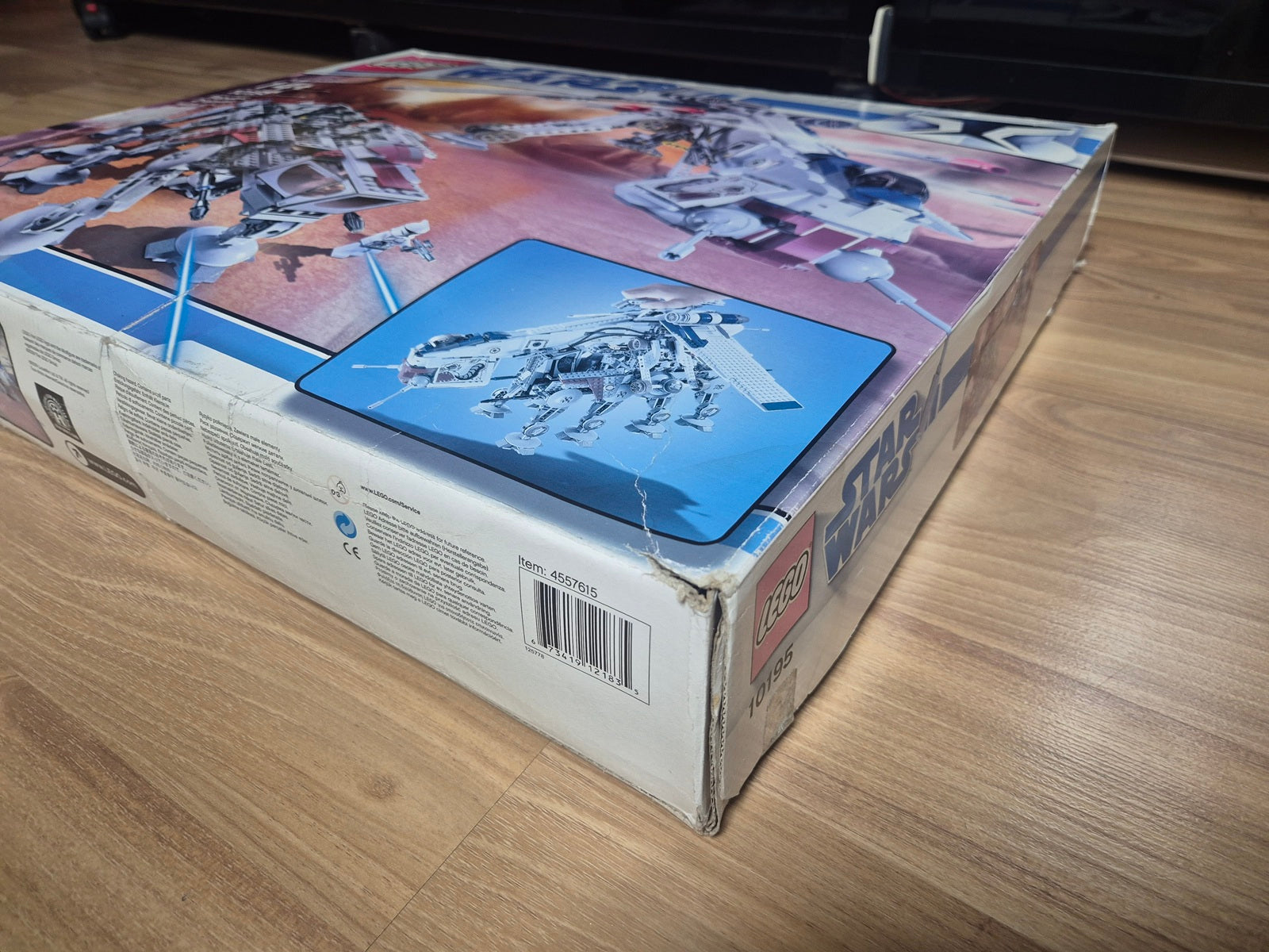 LEGO 10195 Star Wars Republic Dropship with AT-OT Walker (New Sealed In Box)