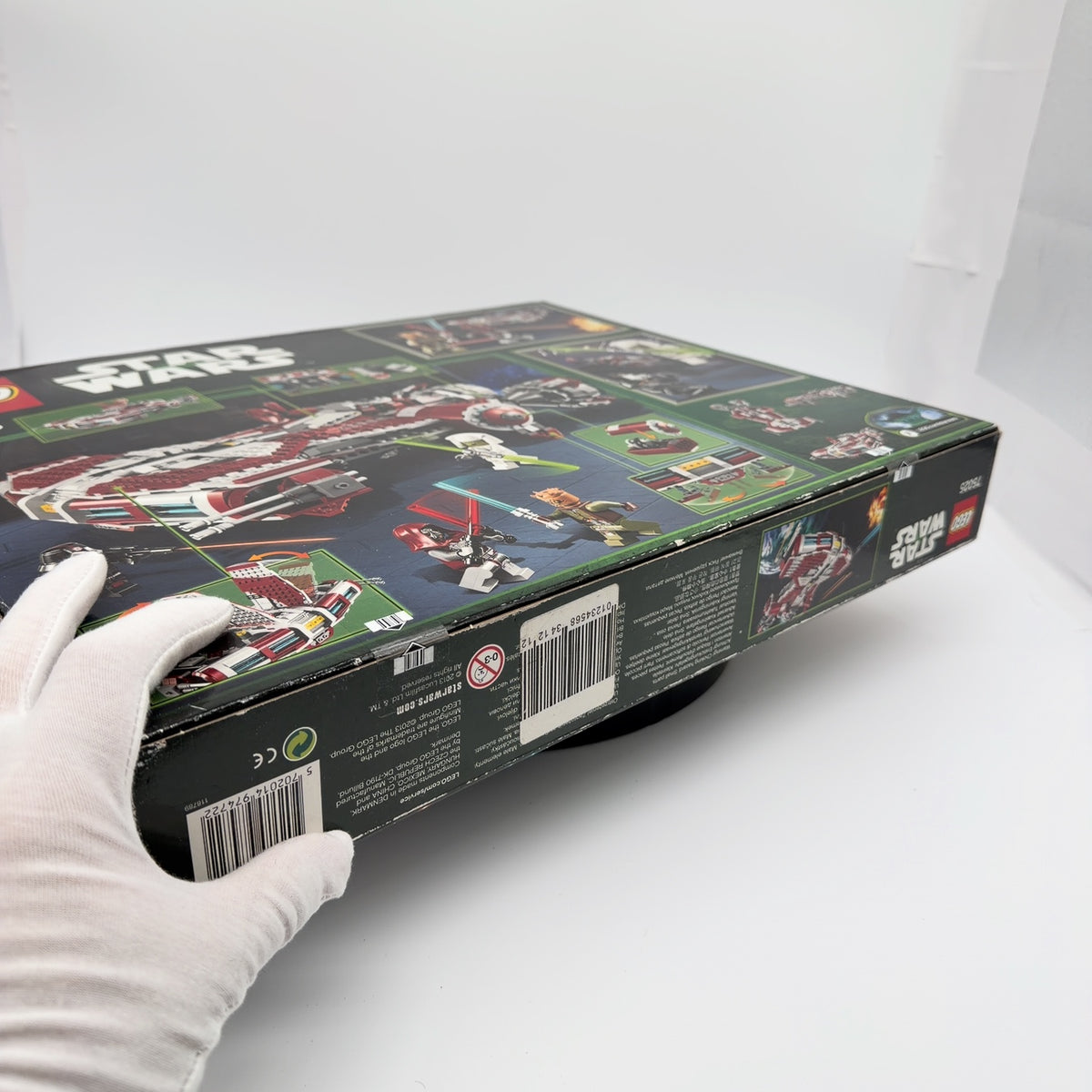 LEGO 75025 Star Wars The Old Republic Jedi Defender-class Cruiser (New Sealed In