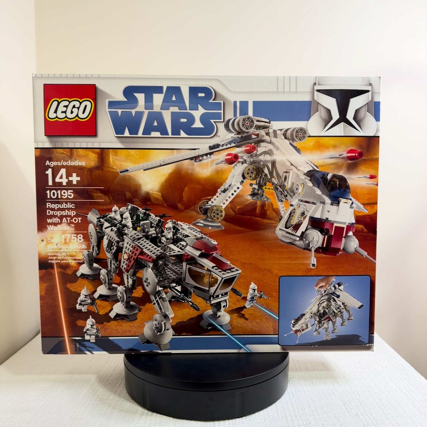 LEGO 10195 Star Wars Republic Dropship with AT-OT Walker (New Sealed In Box)