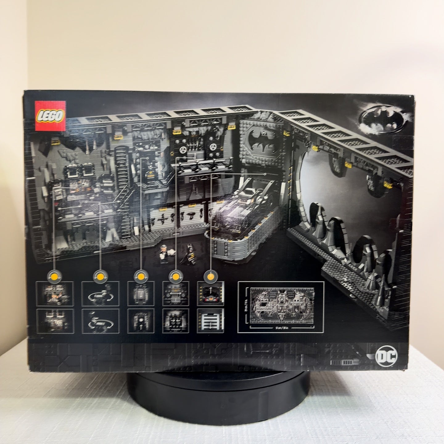 LEGO 76252 DC Comics Super Heroes Batcave – Shadow Box (New Sealed In Box)