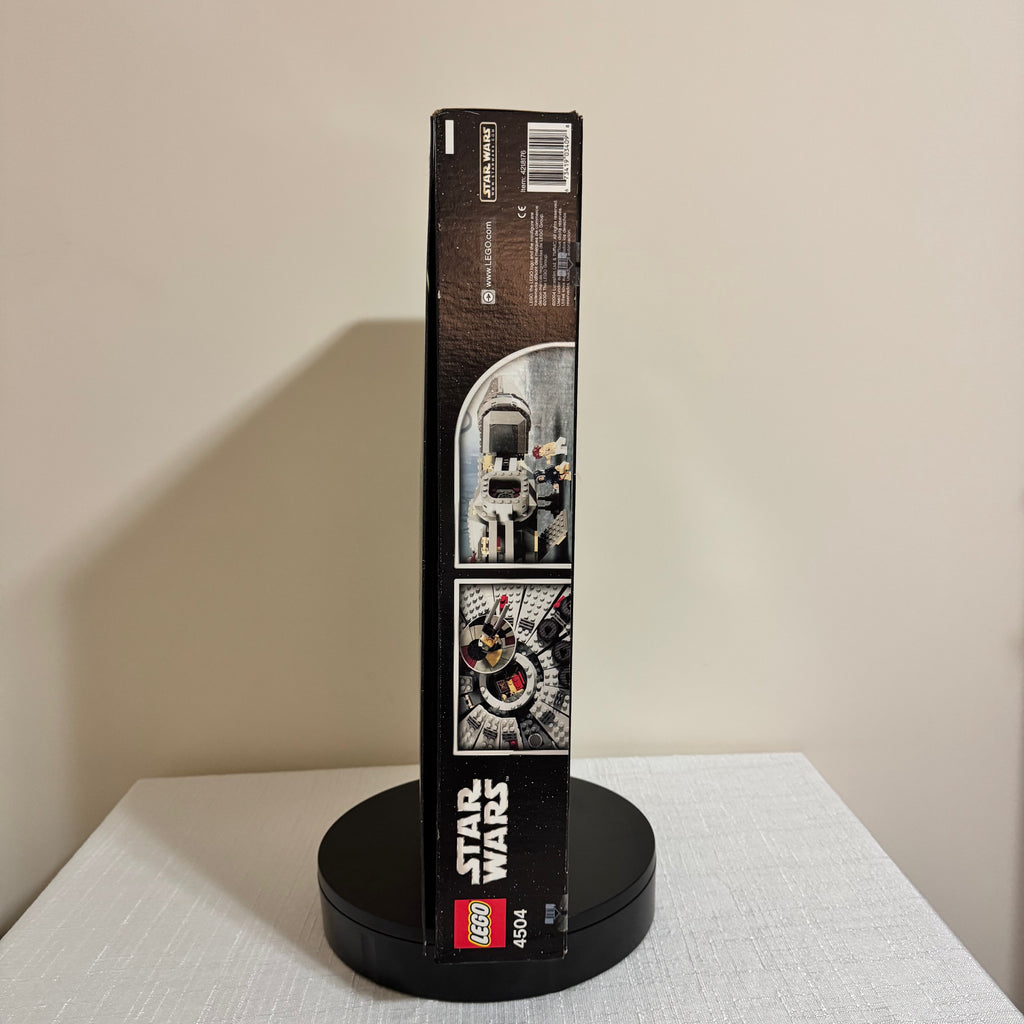 4504 (NISB) LEGO Star Wars Millennium Falcon