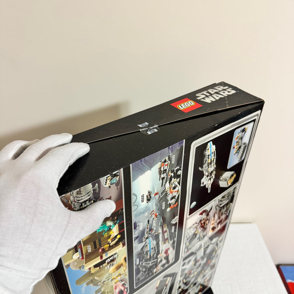 4504 (NISB) LEGO Star Wars Millennium Falcon