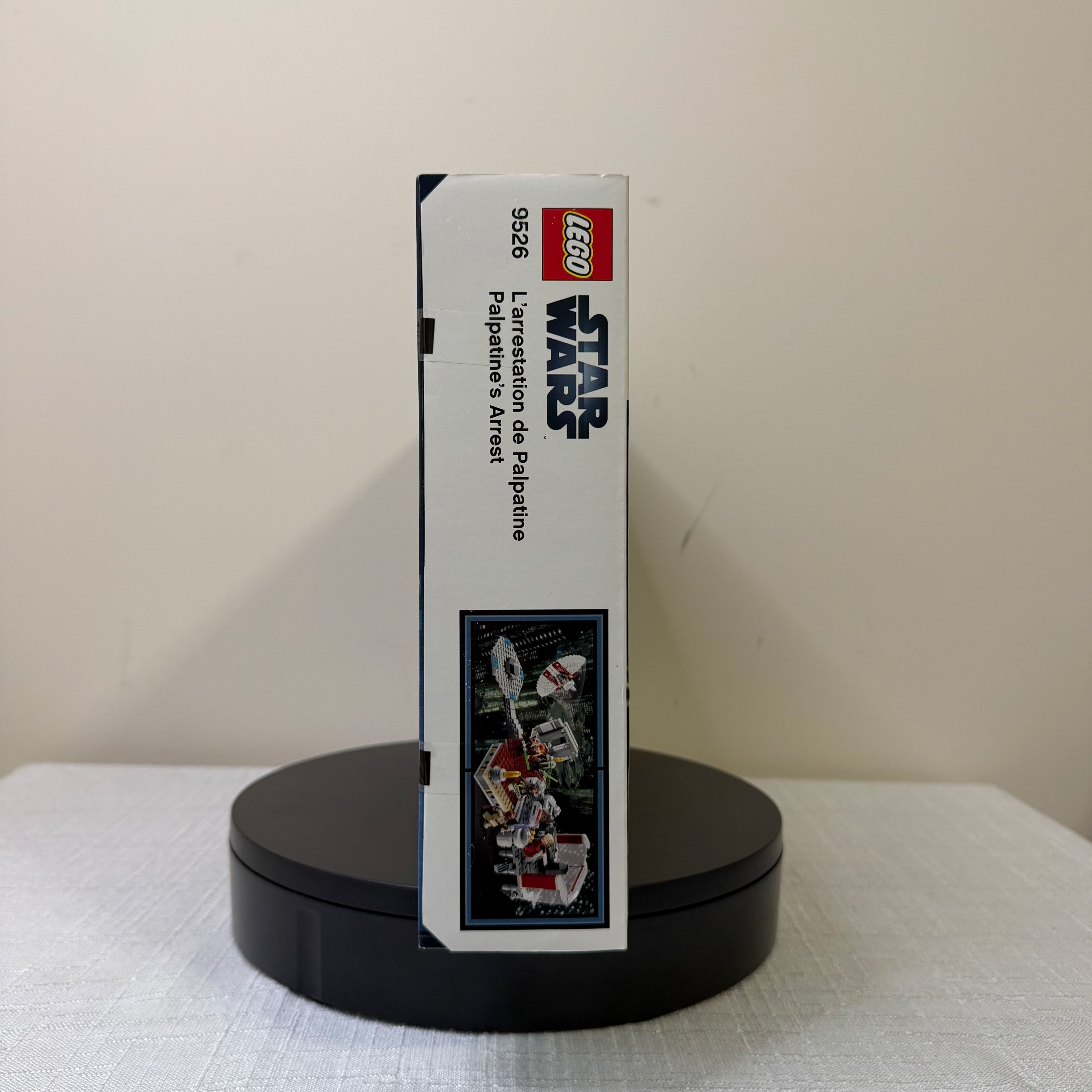 9526 (NISB) LEGO Star Wars Palpatine's Arrest