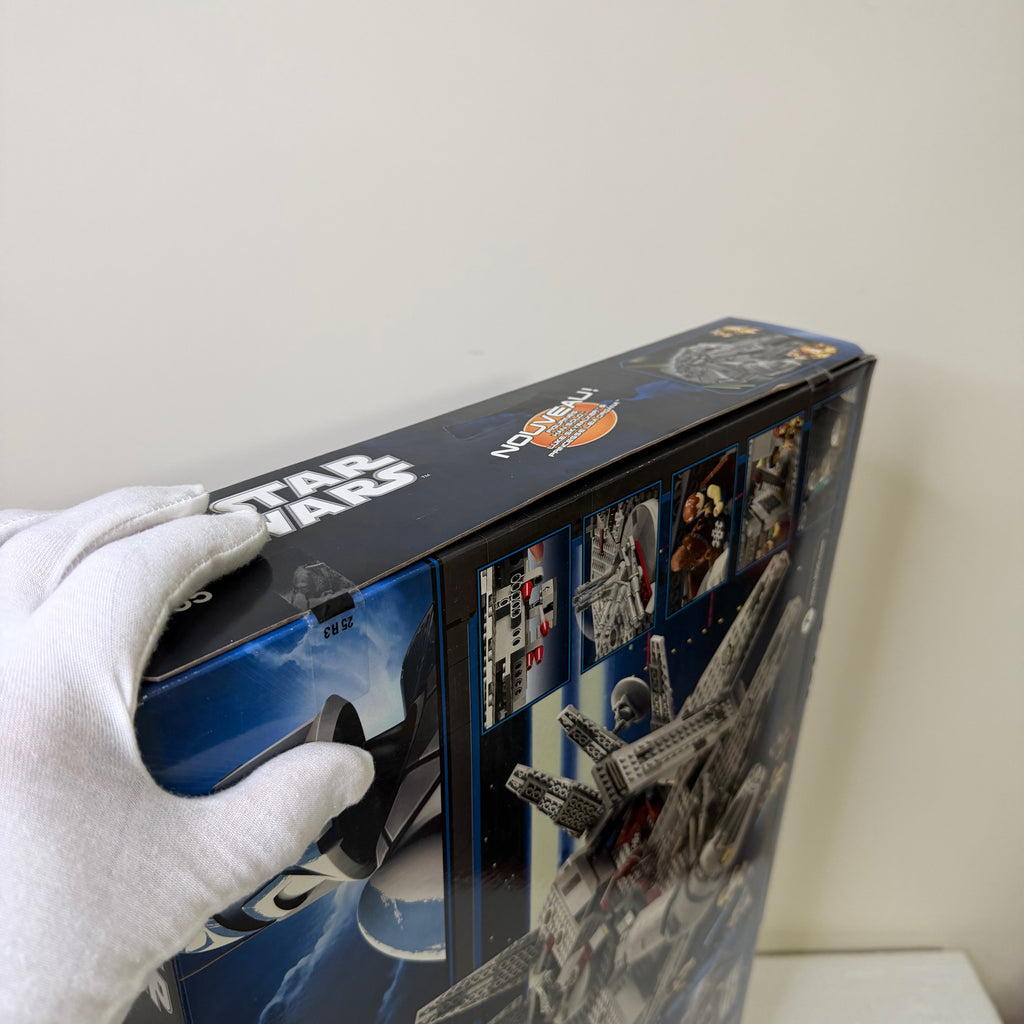 7965 (NISB) LEGO Star Wars Millennium Falcon