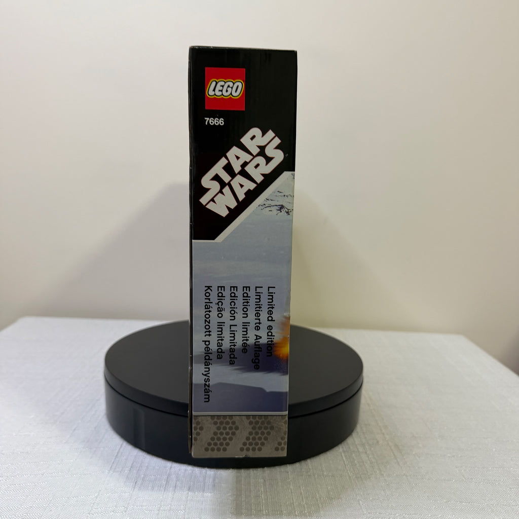 7666 (NISB) LEGO Star Wars Hoth Rebel Base