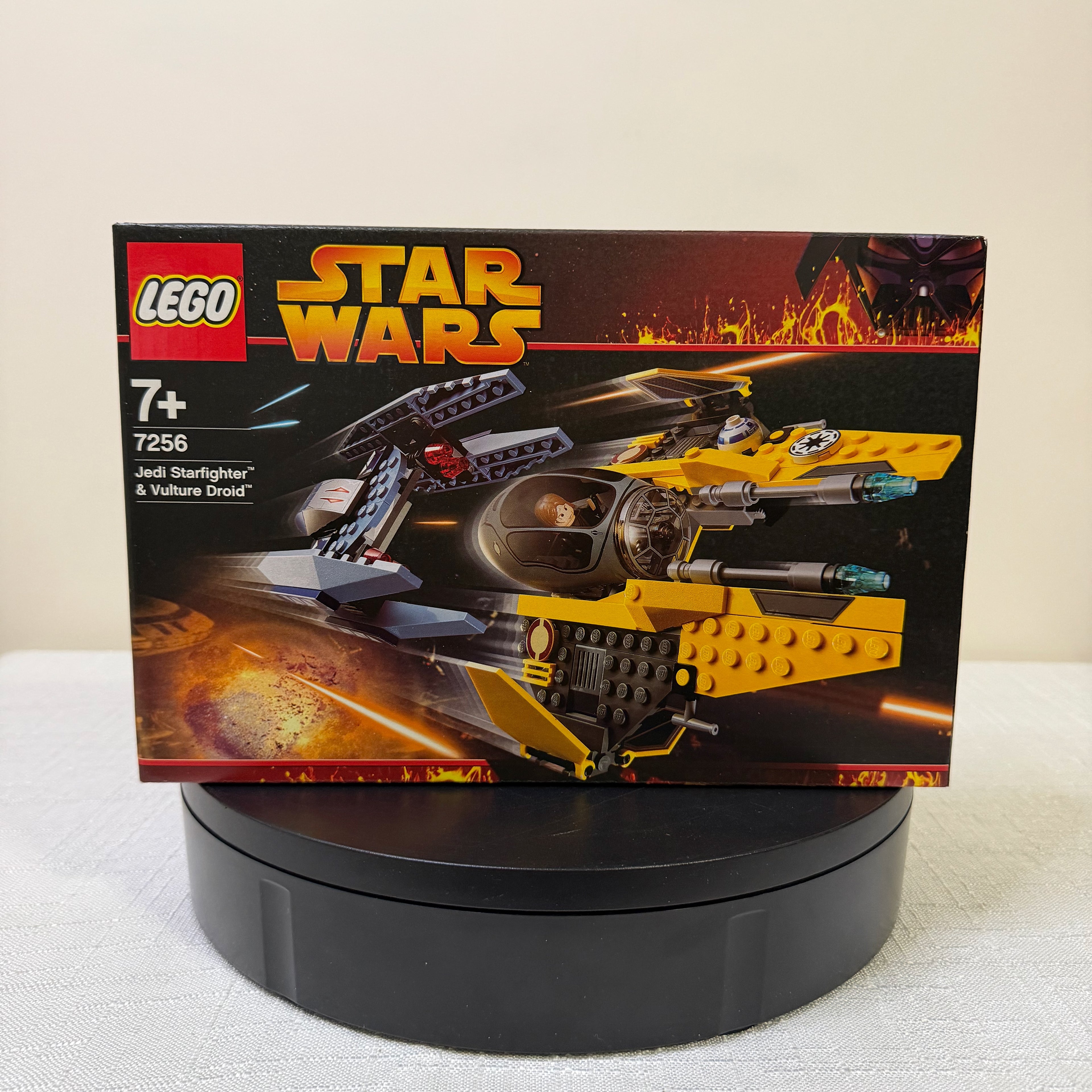7256 (NISB) LEGO Star Wars Jedi Starfighter and Vulture Droid