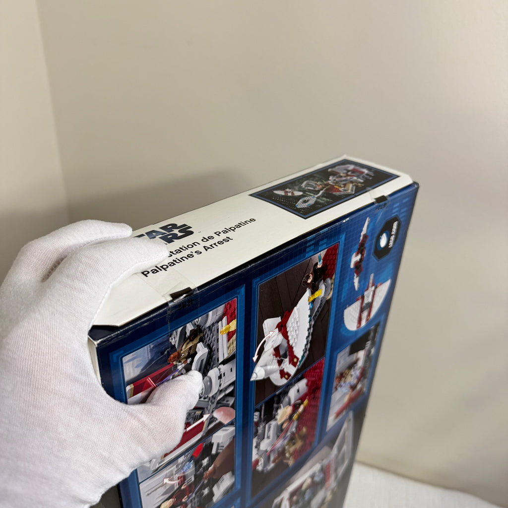 9526 (NISB) LEGO Star Wars Palpatine's Arrest