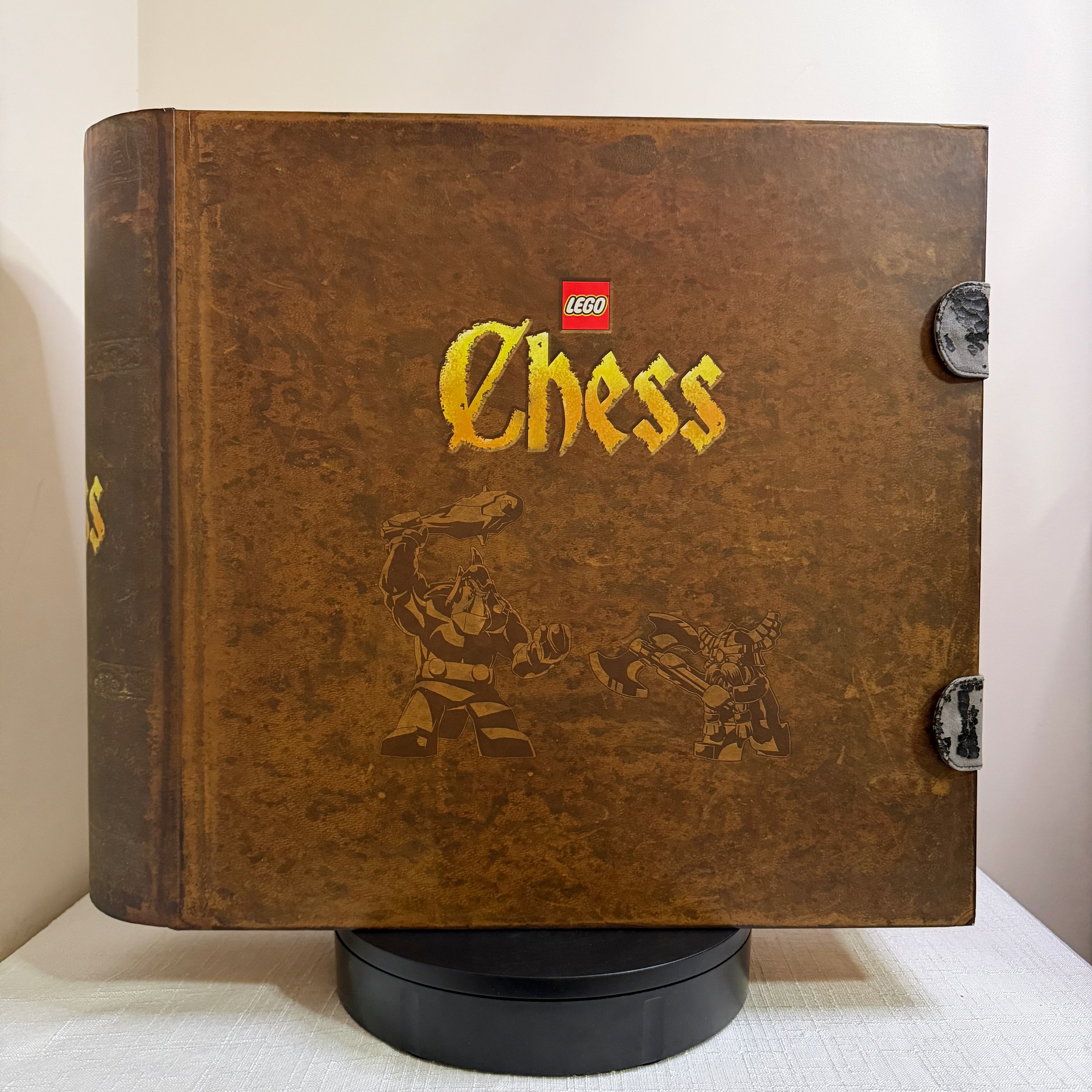 852293 (NISB) LEGO Castle Giant Chess Set