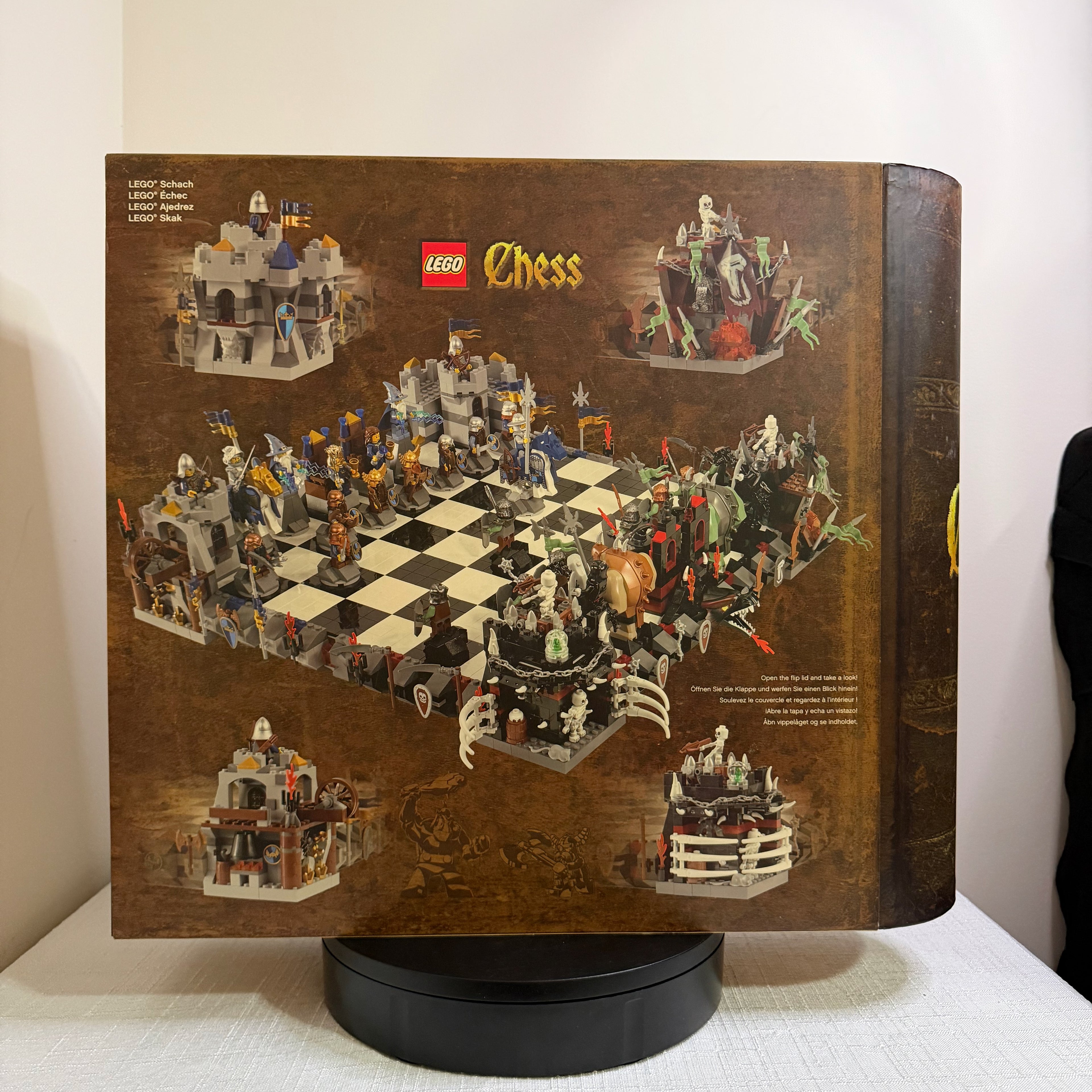 852293 (NISB) LEGO Castle Giant Chess Set