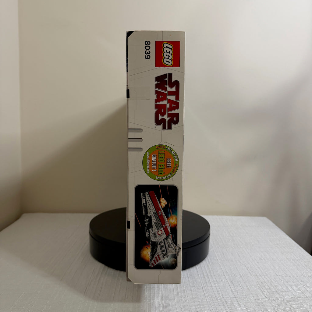 8039 (NISB) LEGO Star Wars The Clone Wars Venator-Class Republic Attack Cruiser