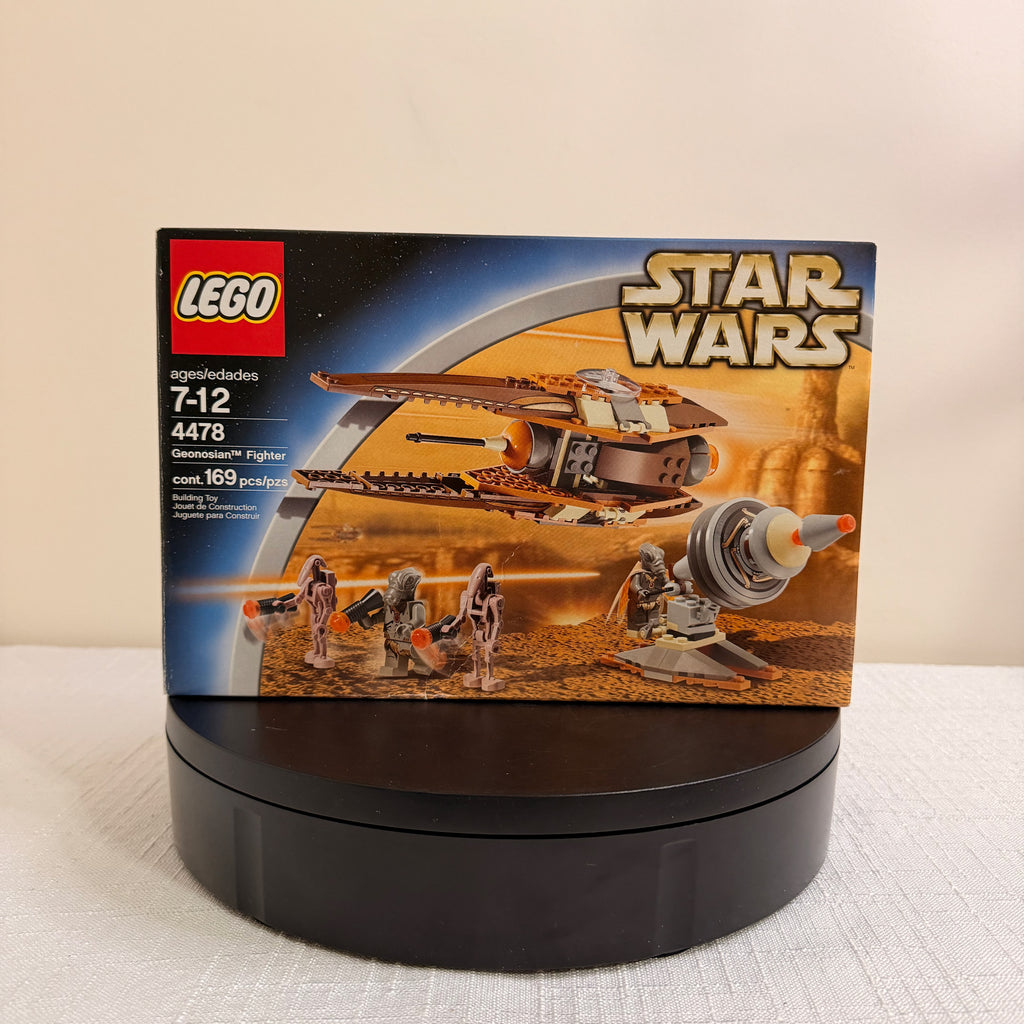 4478 (100% Complete) LEGO Star Wars Geonosian Fighter