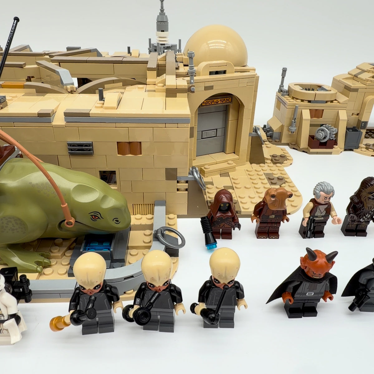 LEGO 75290 Star Wars Mos Eisley Cantina (100% Complete)