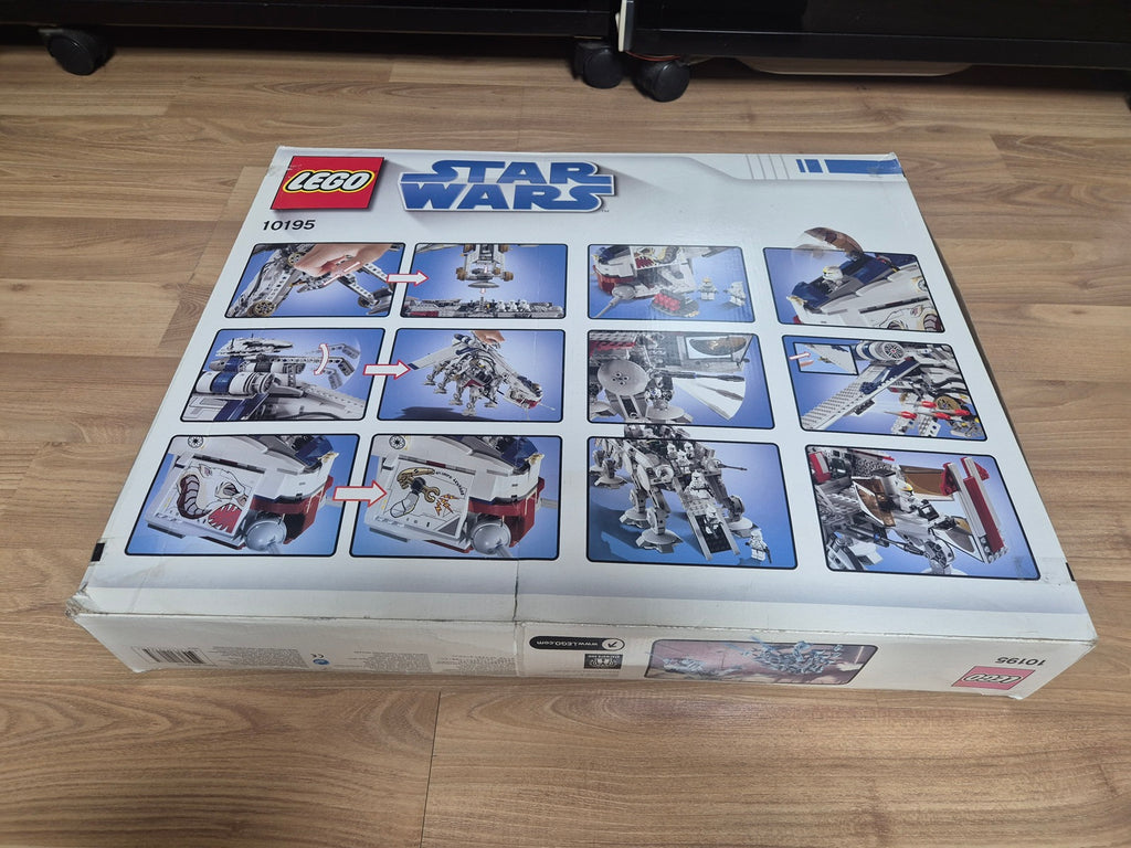 LEGO 10195 Star Wars Republic Dropship with AT-OT Walker (New Sealed In Box)