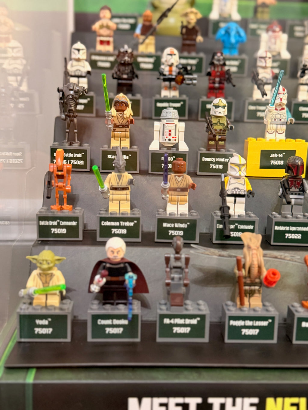 LEGO Star Wars Display Store The Yoda Chronicles (Extremely Rare)