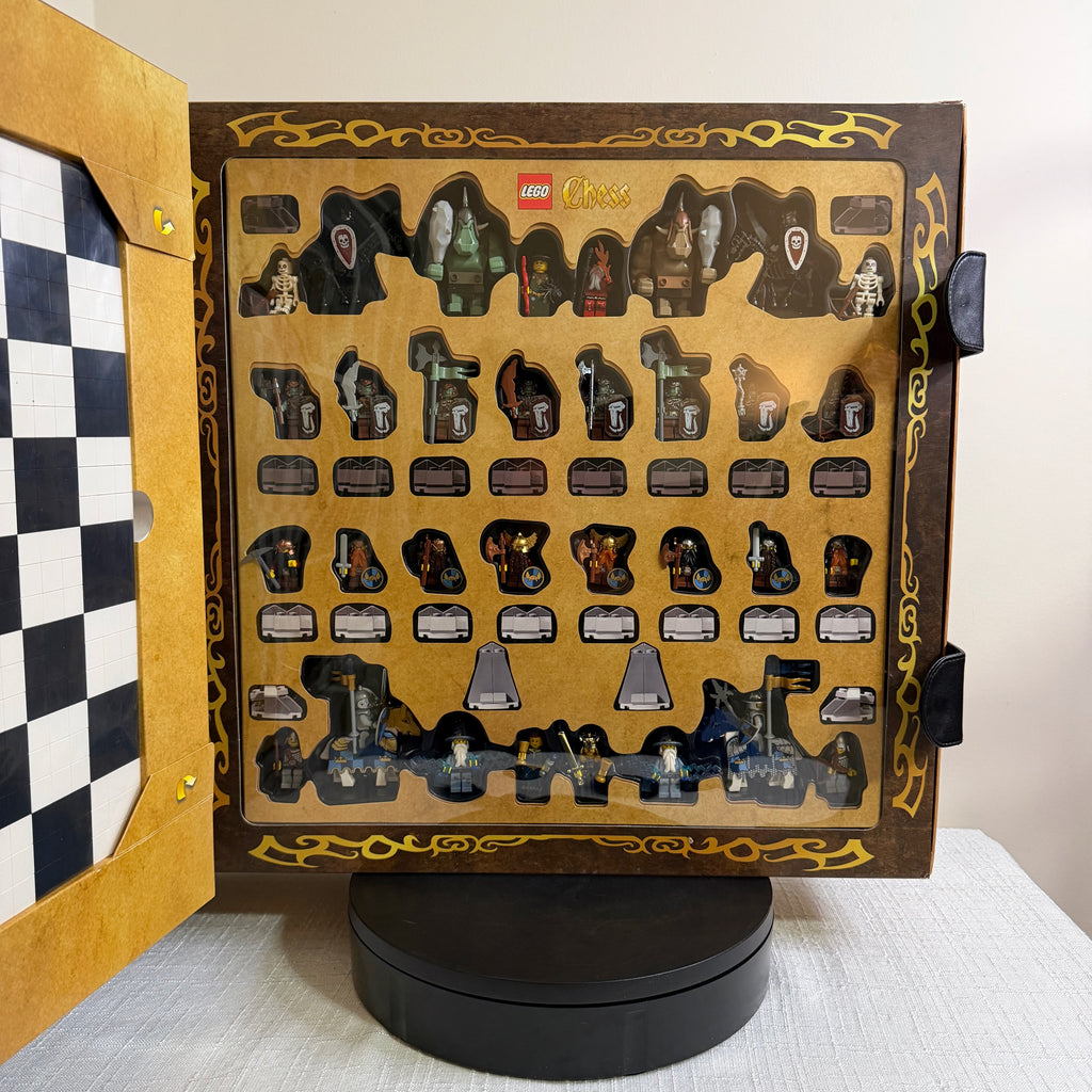 LEGO 852293 Gear Castle Giant Chess Set (New Sealed In Box)