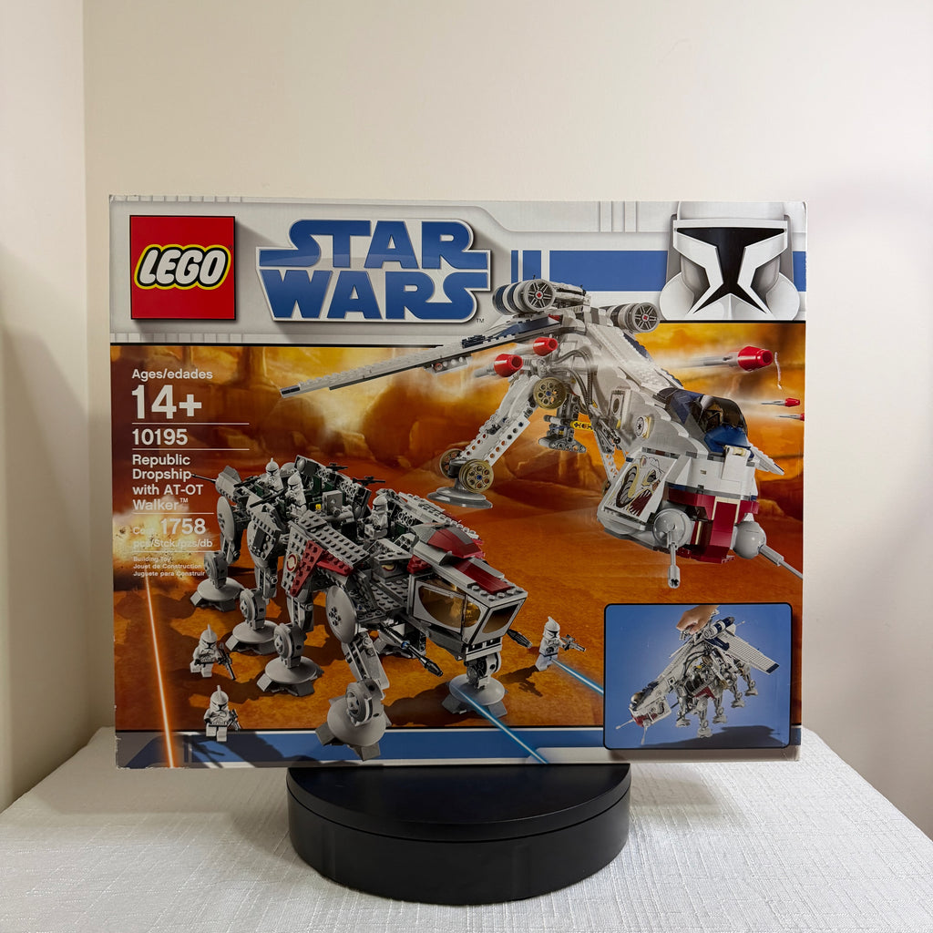 LEGO 10195 Star Wars Republic Dropship with AT-OT Walker (New Sealed In Box)
