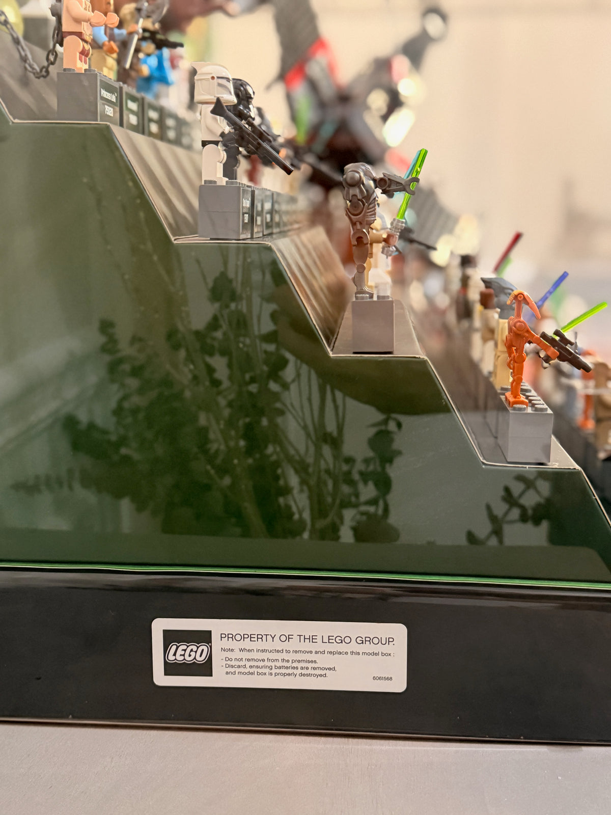 LEGO Star Wars Display Store The Yoda Chronicles (Extremely Rare)