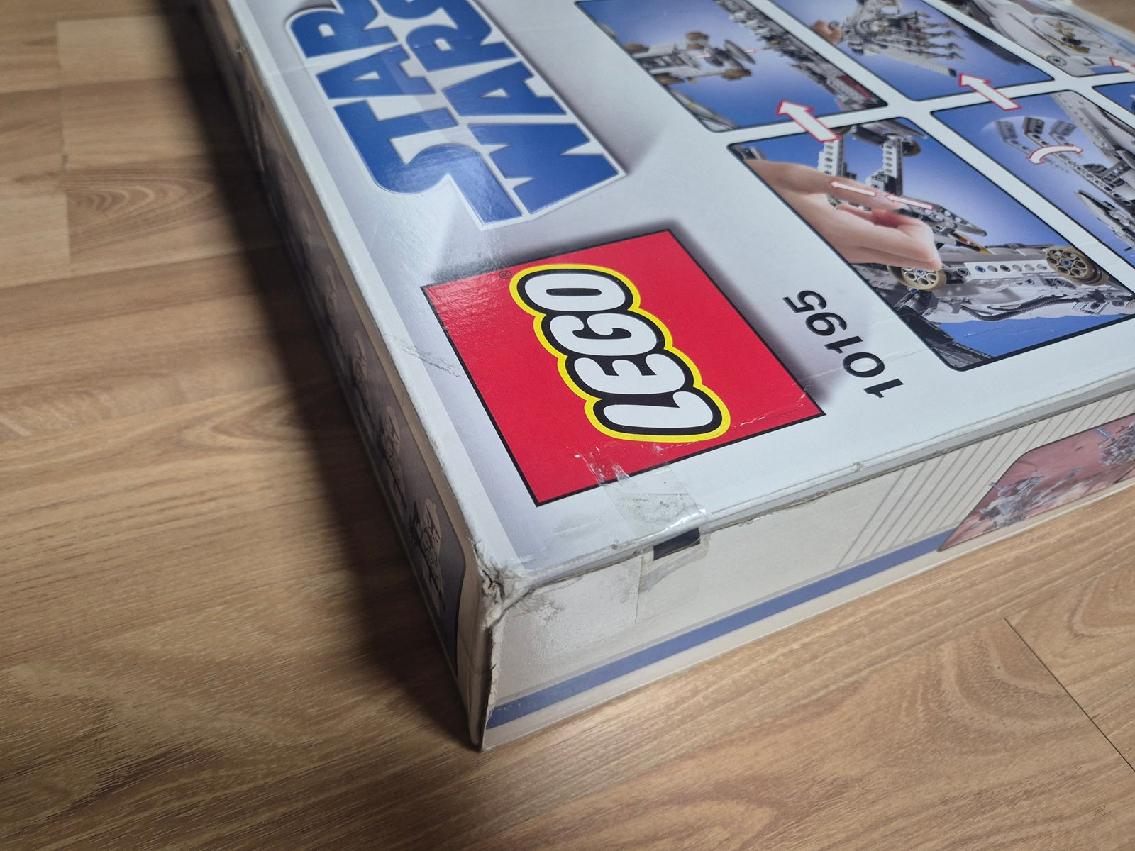 LEGO 10195 Star Wars Republic Dropship with AT-OT Walker (New Sealed In Box)